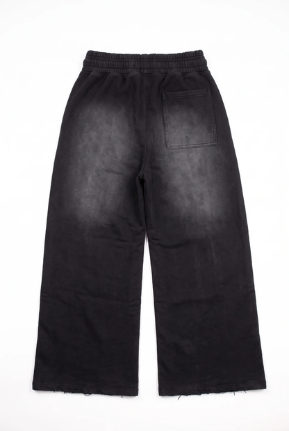"TOTAL SIEGE" SWEATPANTS
